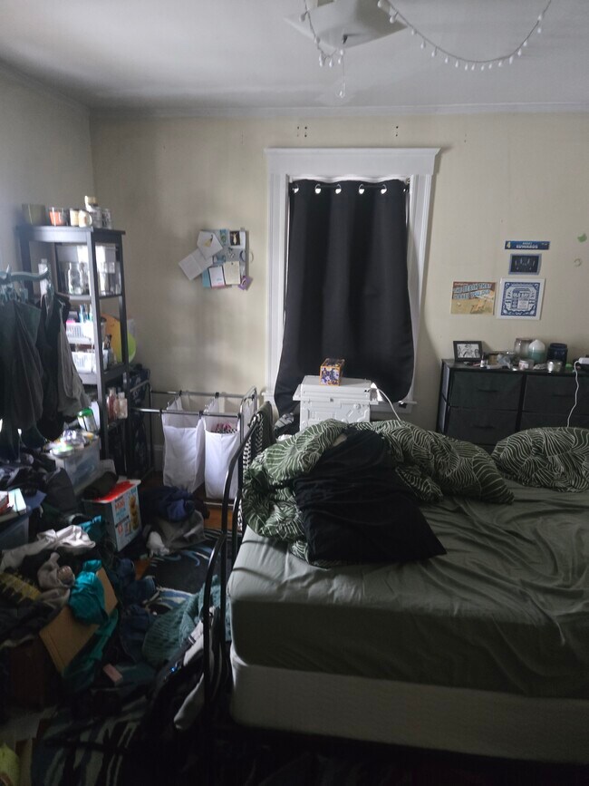 Foto del edificio - 24 Oak Square Ave