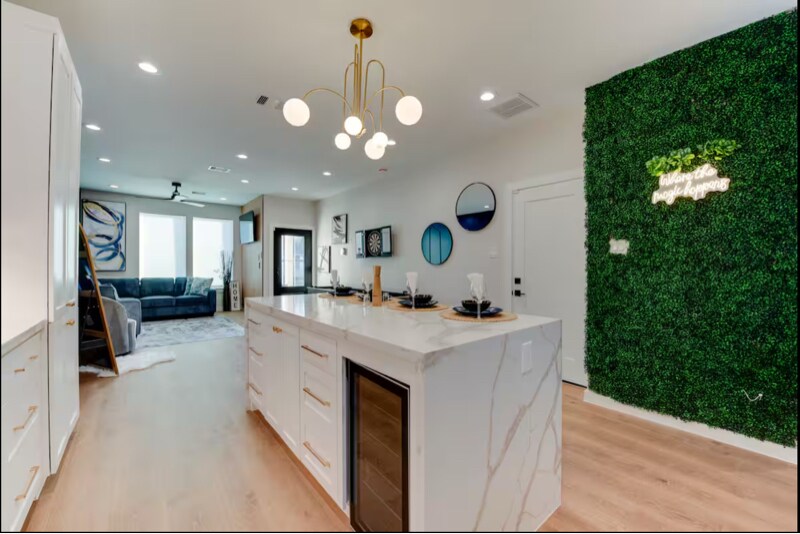 Foto principal - 3905 Sumpter St