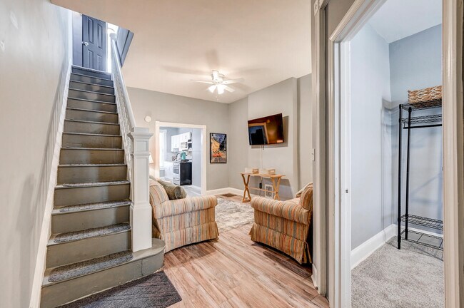 Sala de estar - 307 Whitridge Ave