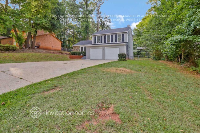 Foto del edificio - 3920 Wood Path Ln