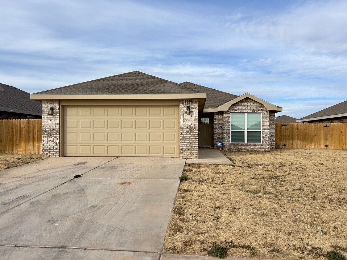 Primary Photo - Great 4 Bedroom in Frenship ISD