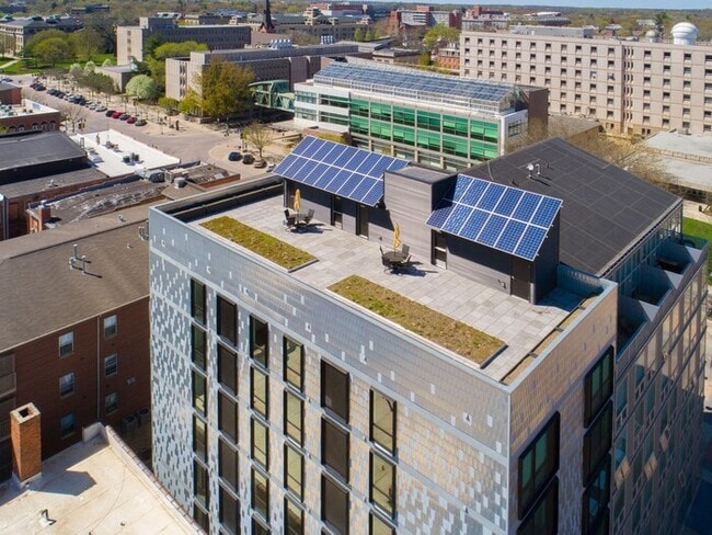 Building Photo - $1,150 | Studio Apartment - Fully Furnishe...