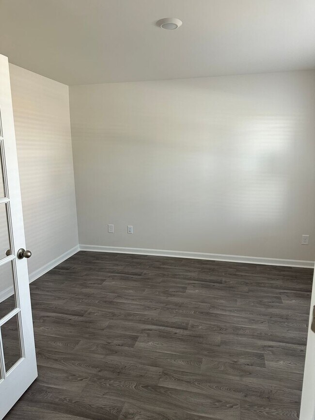 Foto del edificio - 361 Wellspring Dr