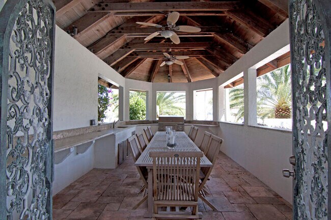 Foto del edificio - 1617 N Flagler Dr