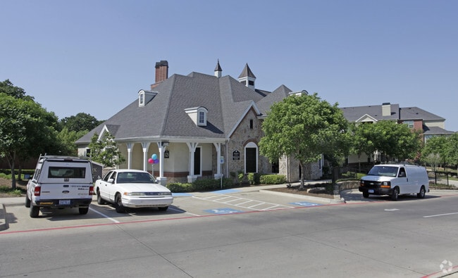 Building Photo - Murdeaux Villas