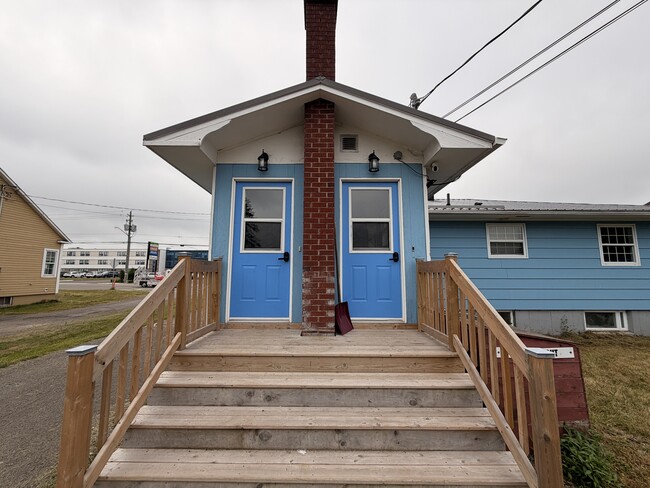 Building Photo - 1283 Mountain Rd