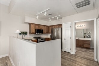 Building Photo - 9303 Gilcrease Ave