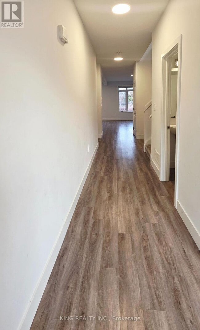 Building Photo - 3575 Southbridge Ave