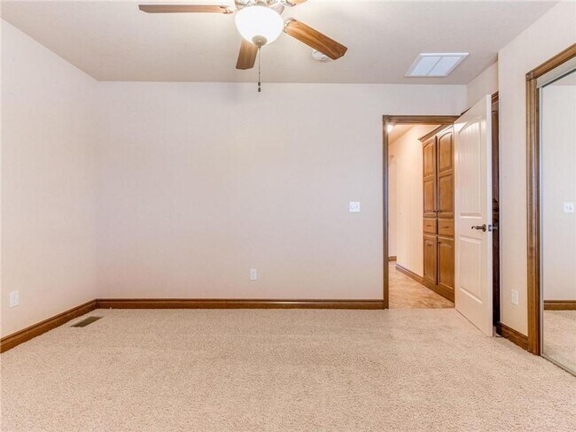 Foto del edificio - Beautiful 4bed/2.5bath Rental Available in Edmond with a Community Pool!!