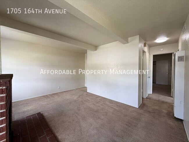 Foto del edificio - 1705 164th Ave