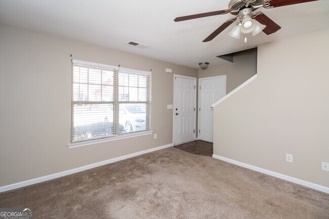 Foto del edificio - 3034 Broadleaf Trail Rd