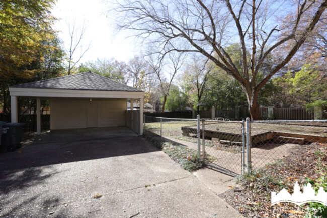 Building Photo - 7033 Stout Rd
