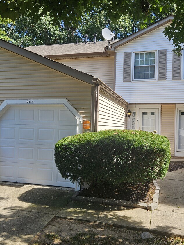 Foto principal - 9459 Timber View Dr
