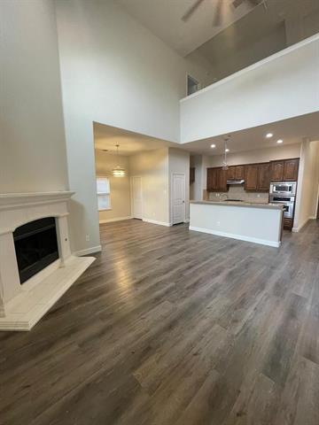 Building Photo - 2912 Golfview Dr