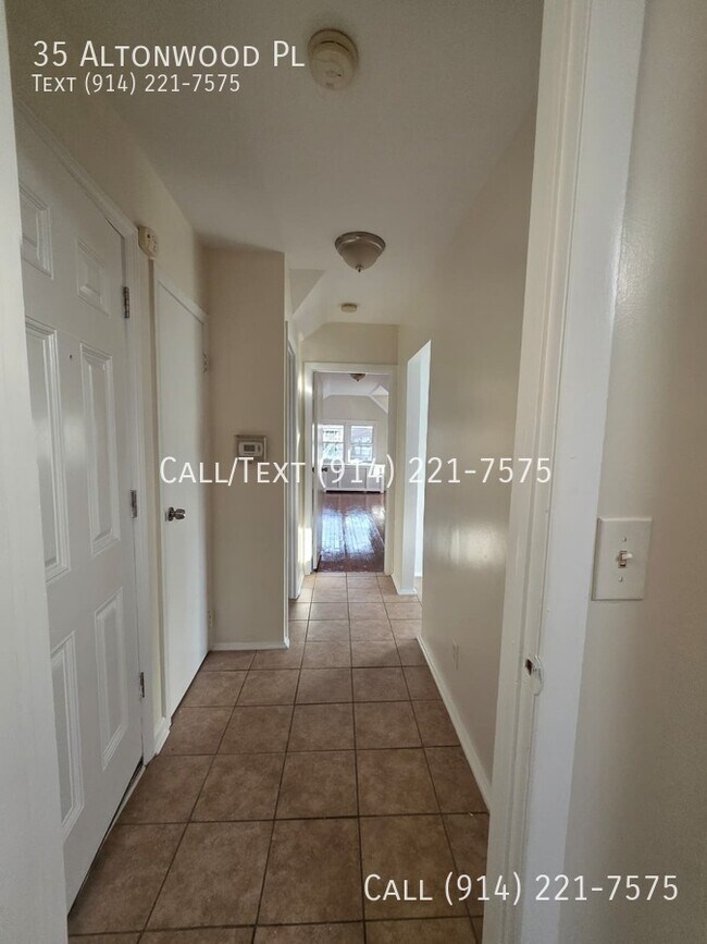 Foto del edificio - 35 Altonwood Pl
