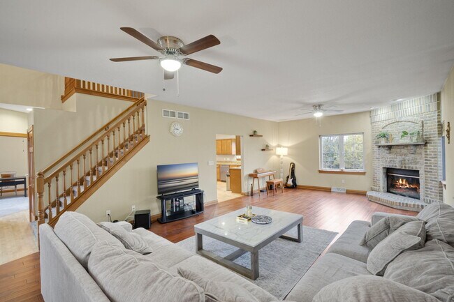 Building Photo - N54W16164 Westwind Dr