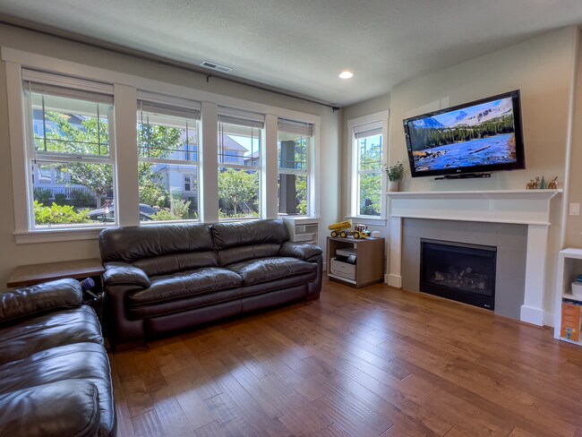 Foto del edificio - Exceptional 4 Bed + 2.5 Bath House ~  Beth...