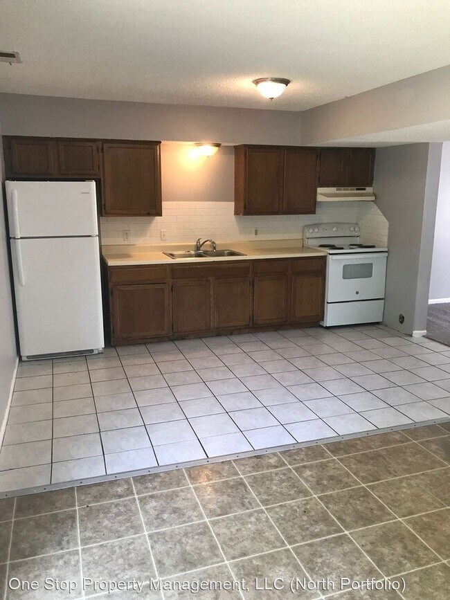 Building Photo - 3 br, 1 bath House - 508 E Kansas Ave