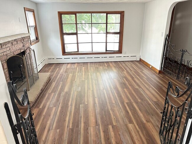 Building Photo - 553 Nantasket Ave