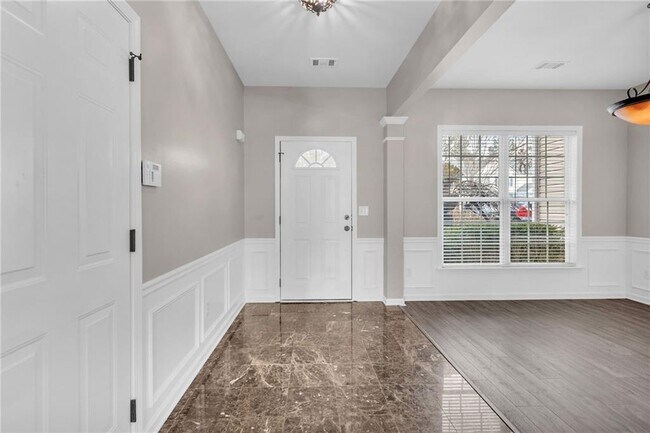 Building Photo - 5355 Medlock Corners Dr