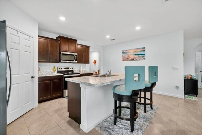 Foto del edificio - 543 SW Whitmore Dr