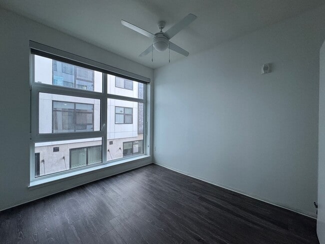 Interior Photo - Derby Slabtown