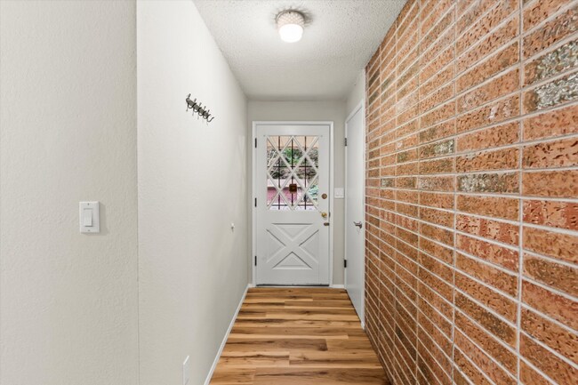 Foto del edificio - 10914 93rd Ave SW