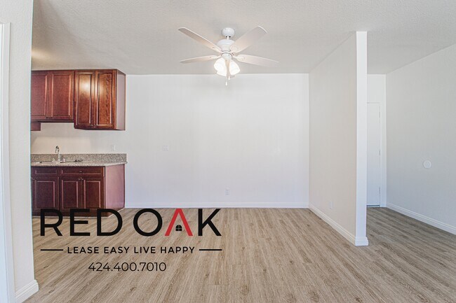 Building Photo - 1930 S Del Mar Ave