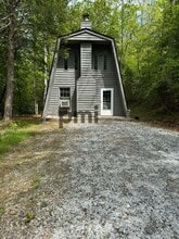 Building Photo - 150 Cross Creek Trail