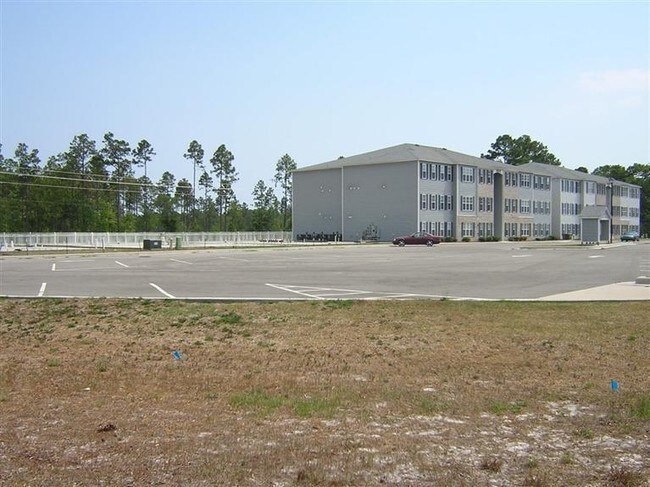 Foto del edificio - Carolinian East