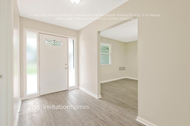 Foto del edificio - 2733 River Oak Dr