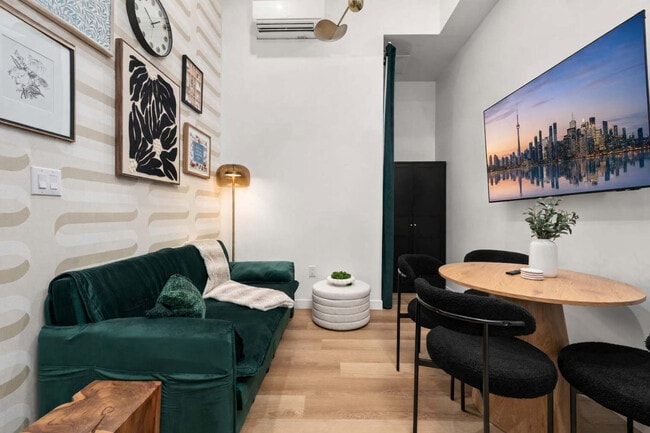 Building Photo - 168 McCaul St