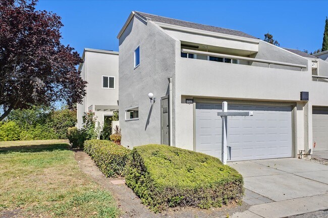 Building Photo - 1787 Deer Creek Ct