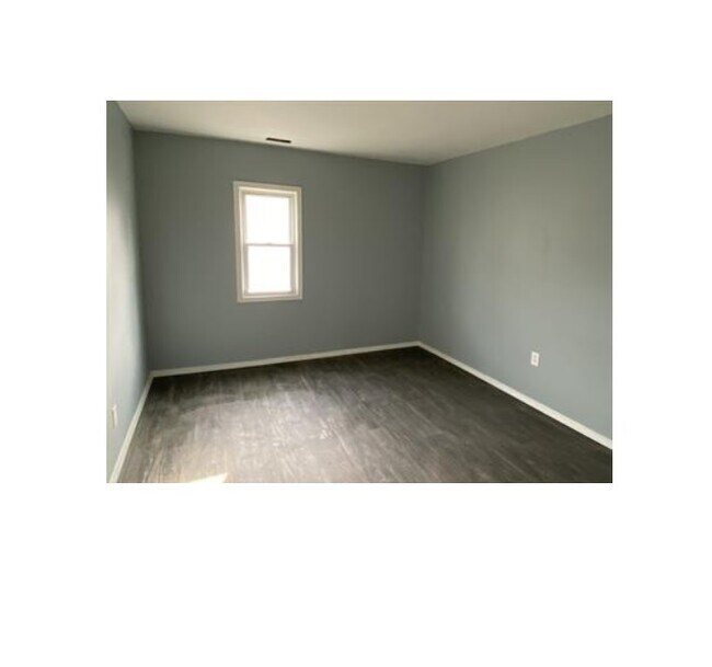 Building Photo - 15455 Littlefield St