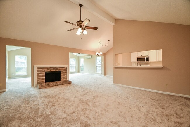 Foto del edificio - 3519 Cabin Pl