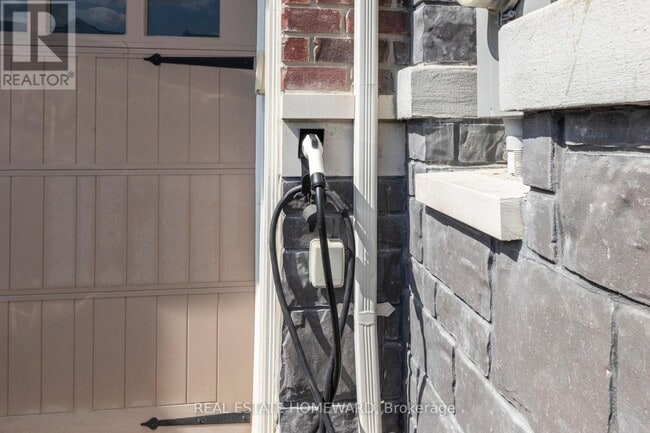 Building Photo - 2612 Cerise Manor