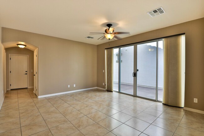 Building Photo - 3876 E Leslie Drive