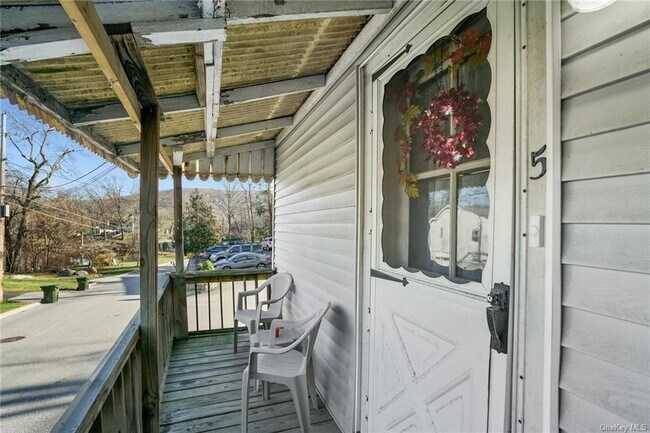 Foto del edificio - 4 Montgomery Rd