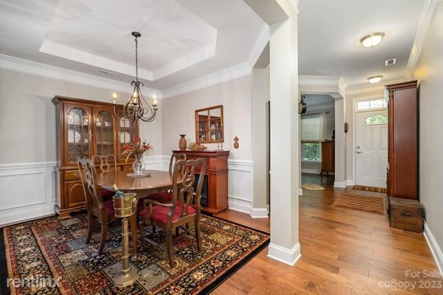 Building Photo - 4 br, 2 bath House - 3500 Exbury Gardens D...
