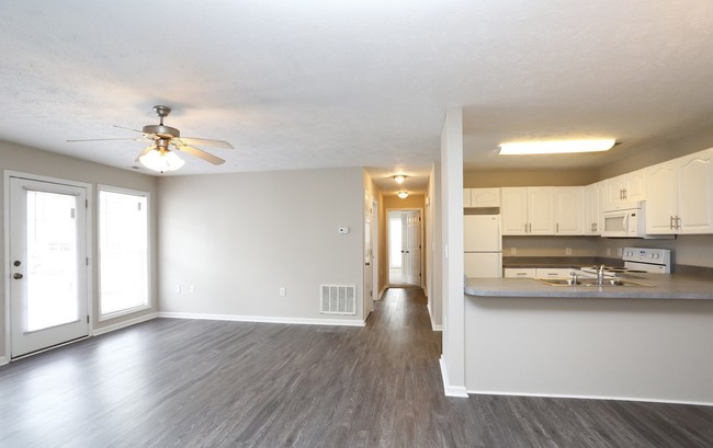 Make this space your own at Karen Lake Apartments - Karen Lake Apartments