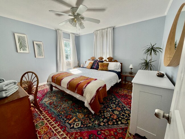 Foto del edificio - 1805 Baker Ave