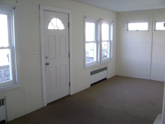 Foto del edificio - 27 Illinois Ave