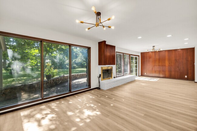 Building Photo - 5611 S Trenton Ave