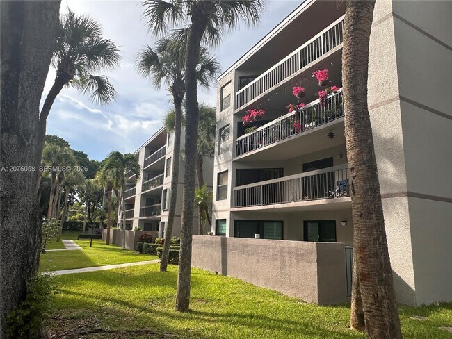 Foto del edificio - 8810 SW 132nd Pl