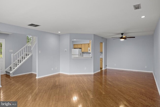 Building Photo - 5001 Aberdeen Ln