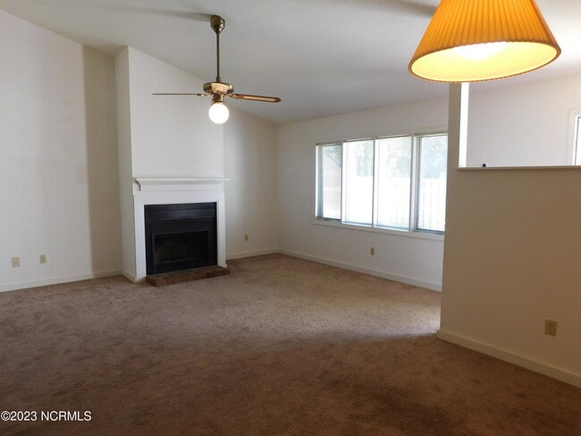Building Photo - 31 Ohara Dr