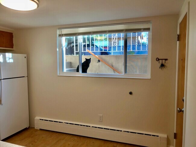 Foto del edificio - 975 W 300 N