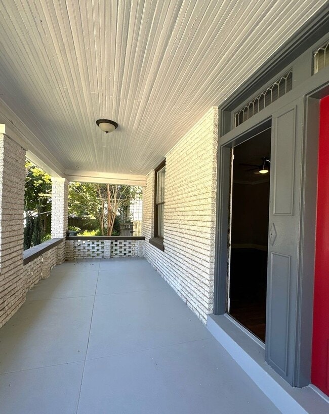 Photo - Gorgeous 4 Bedroom Home Now Available!!