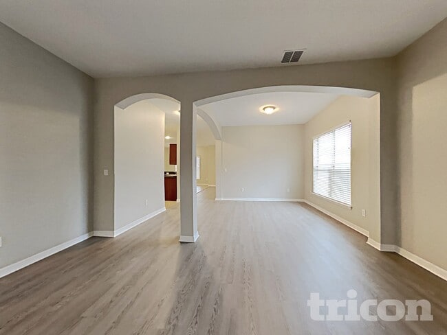 Building Photo - 1513 Lancashire Way