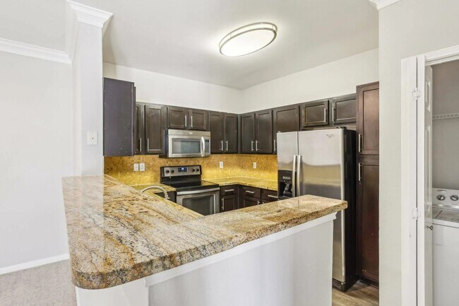 Photo - Luxury Uptown Apartment